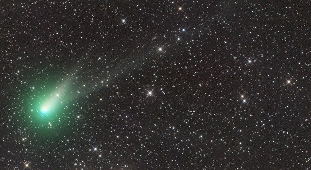 LA COMETA A DUE CODE CATALINA VICINISSIMA ALLA TERRA – 17 GENNAIO  2016.