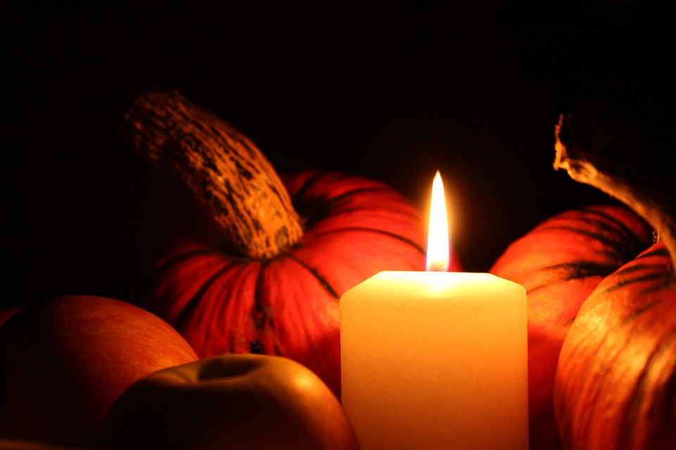 NOTTE DI SAMHAIN : COSA FARE, SIGNIFICATO  E CONSIGLI POETICI